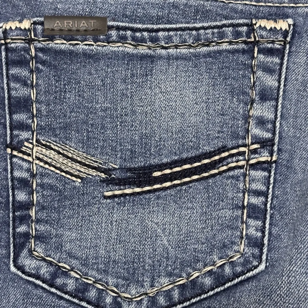 Ariat Men's M7 Classic Indigo Slim Fit Straight Leg Jeans Size 29/30 Pre Owned - Picture 3 of 14